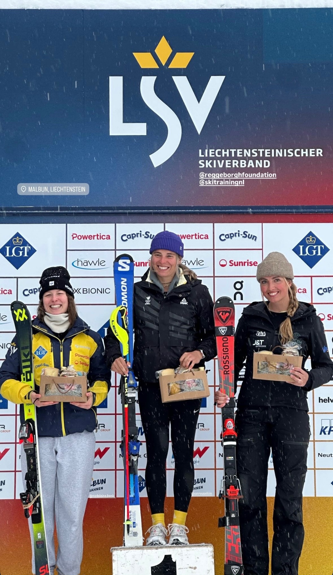 Noa Rabou op het podium in Malbun, Liechtenstein